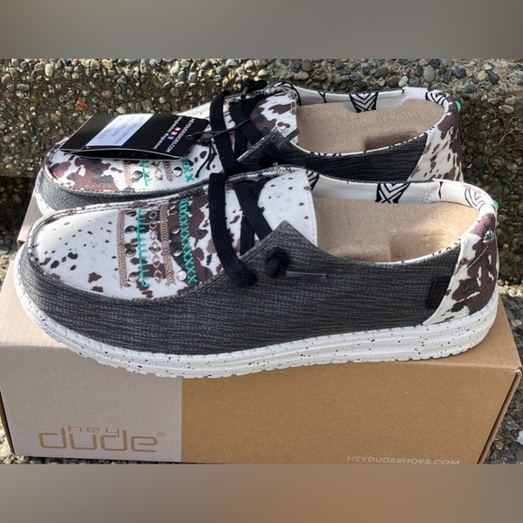 Hey Dude Shoes Wendy Rodeo Kingman Brown Buckle Exclusive - Picture 1 of 2